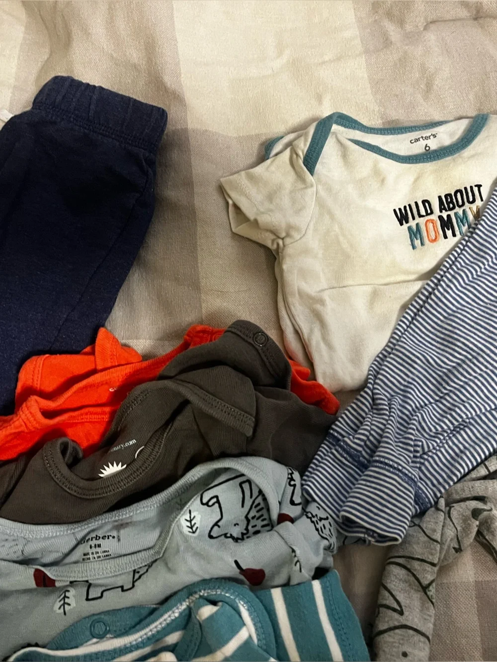 18 piece bundle of 6-9 month boy clothes